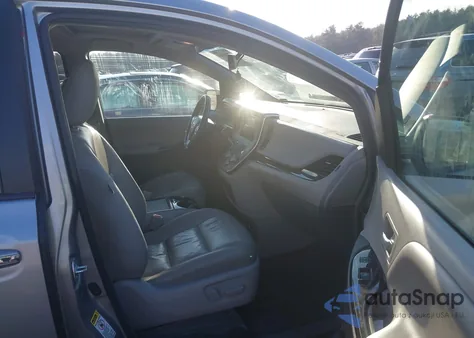 2017 Toyota Sienna Xle Premium 8 Passenger from USA, damaged, VIN 5TDYZ3DC3HS861664